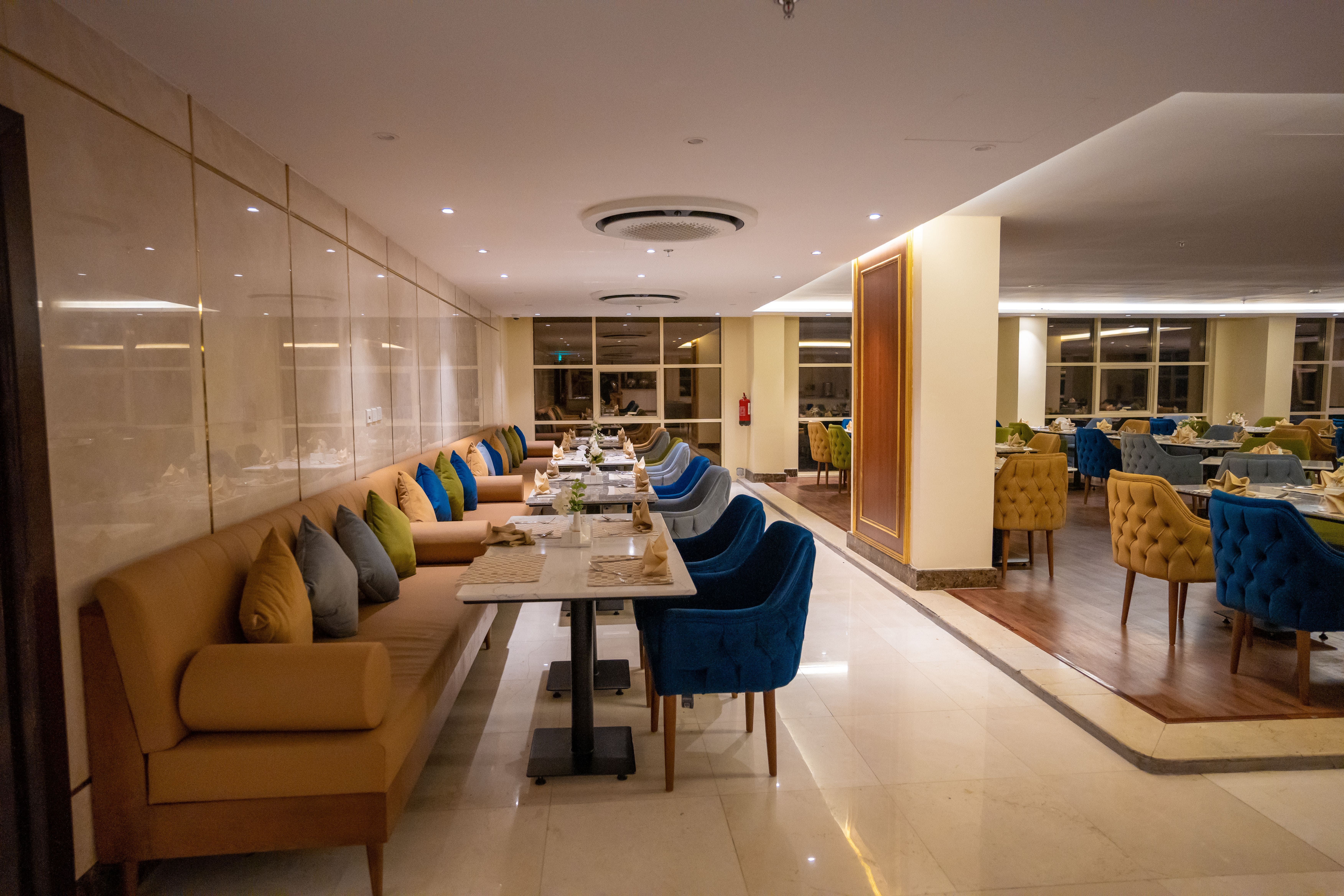 Restaurant 03