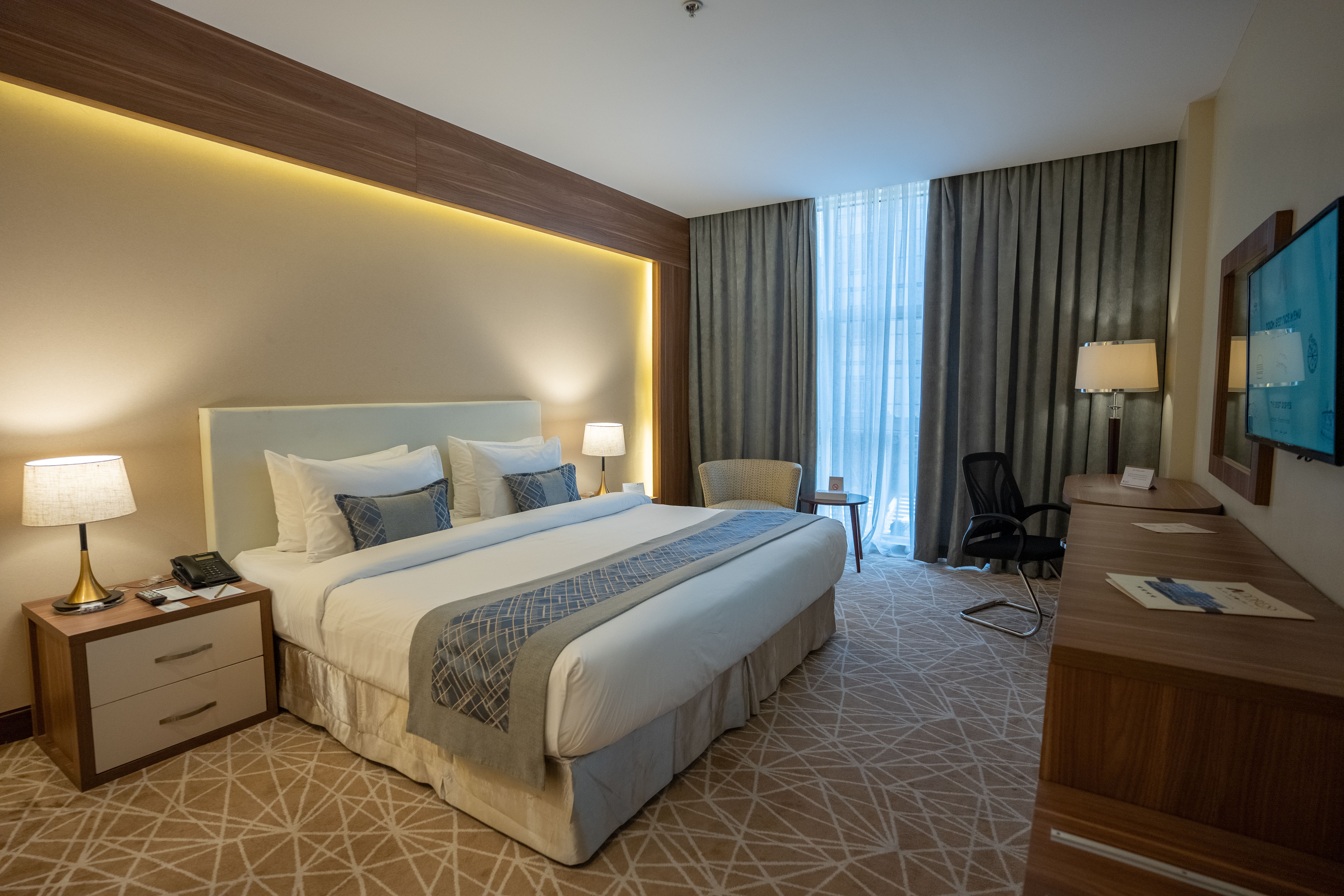 Deluxe King Room
